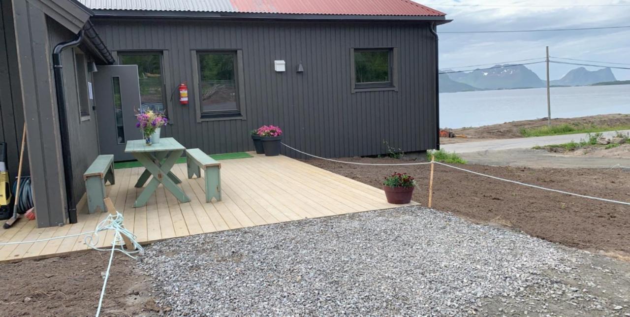 Bedehuset Basecamp Senja Hotel Skaland Екстериор снимка