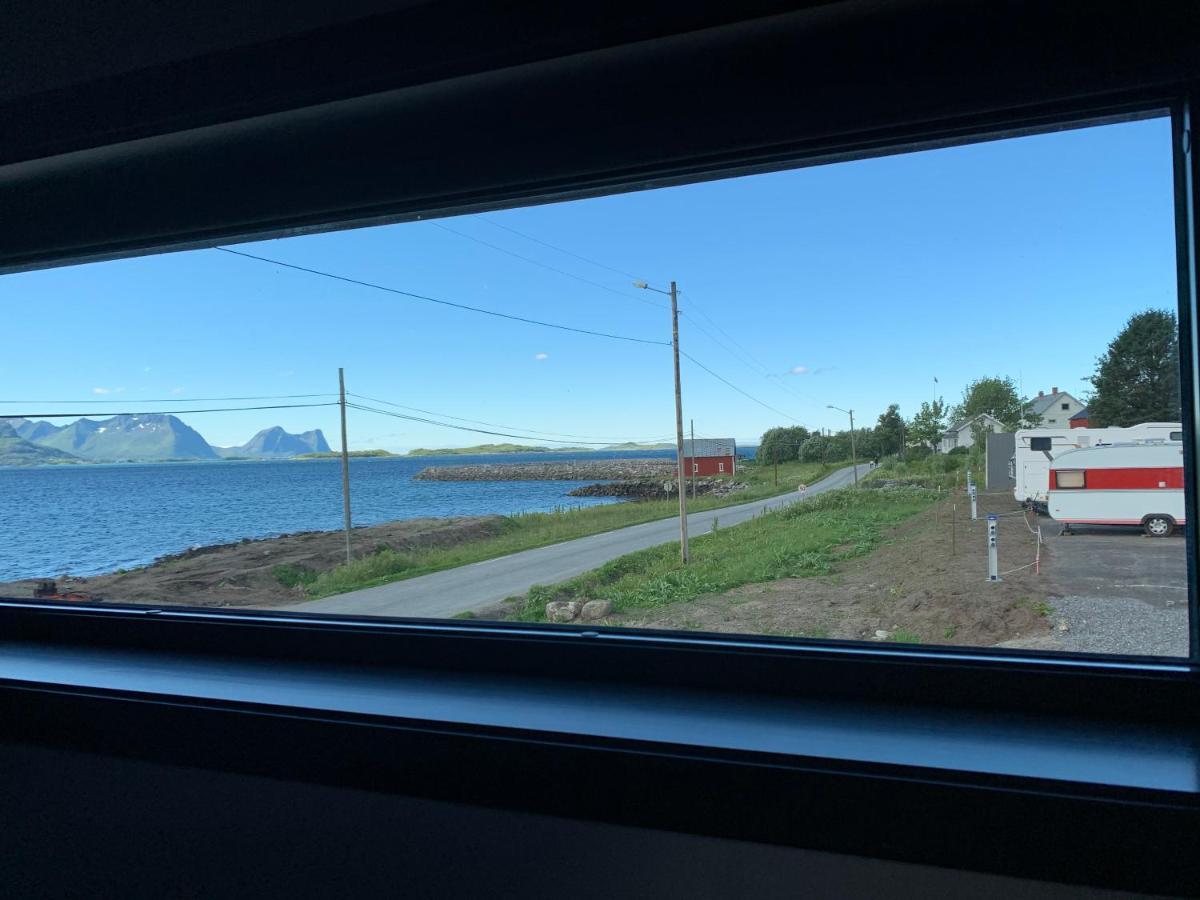 Bedehuset Basecamp Senja Hotel Skaland Екстериор снимка