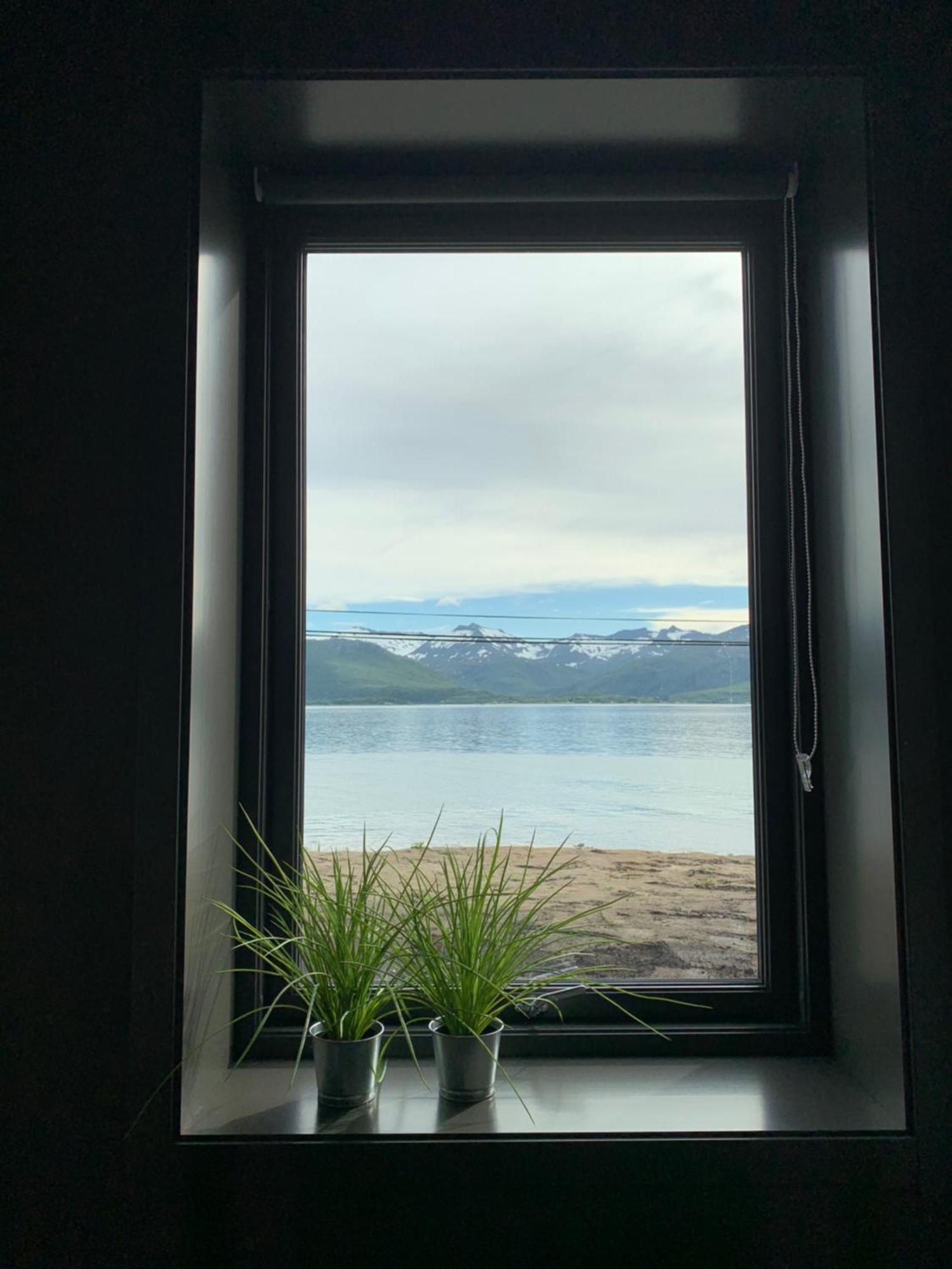 Bedehuset Basecamp Senja Hotel Skaland Екстериор снимка
